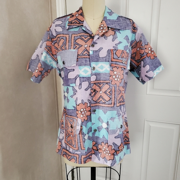 HAWAII Shirt - Picture 10 of 10